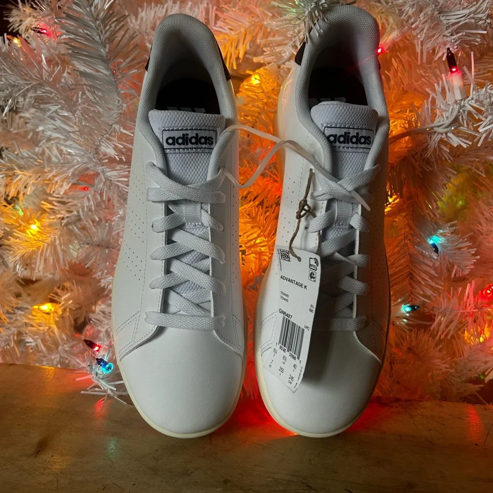 Adidas - Picture 2 of 5
